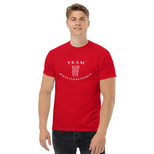 Lade das Bild in den Galerie-Viewer, Team Rieslingschorle Klassisches Herren T-Shirt