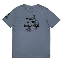 Lade das Bild in den Galerie-Viewer, Work Wine Balance-Bio-Baumwoll-T-Shirt
